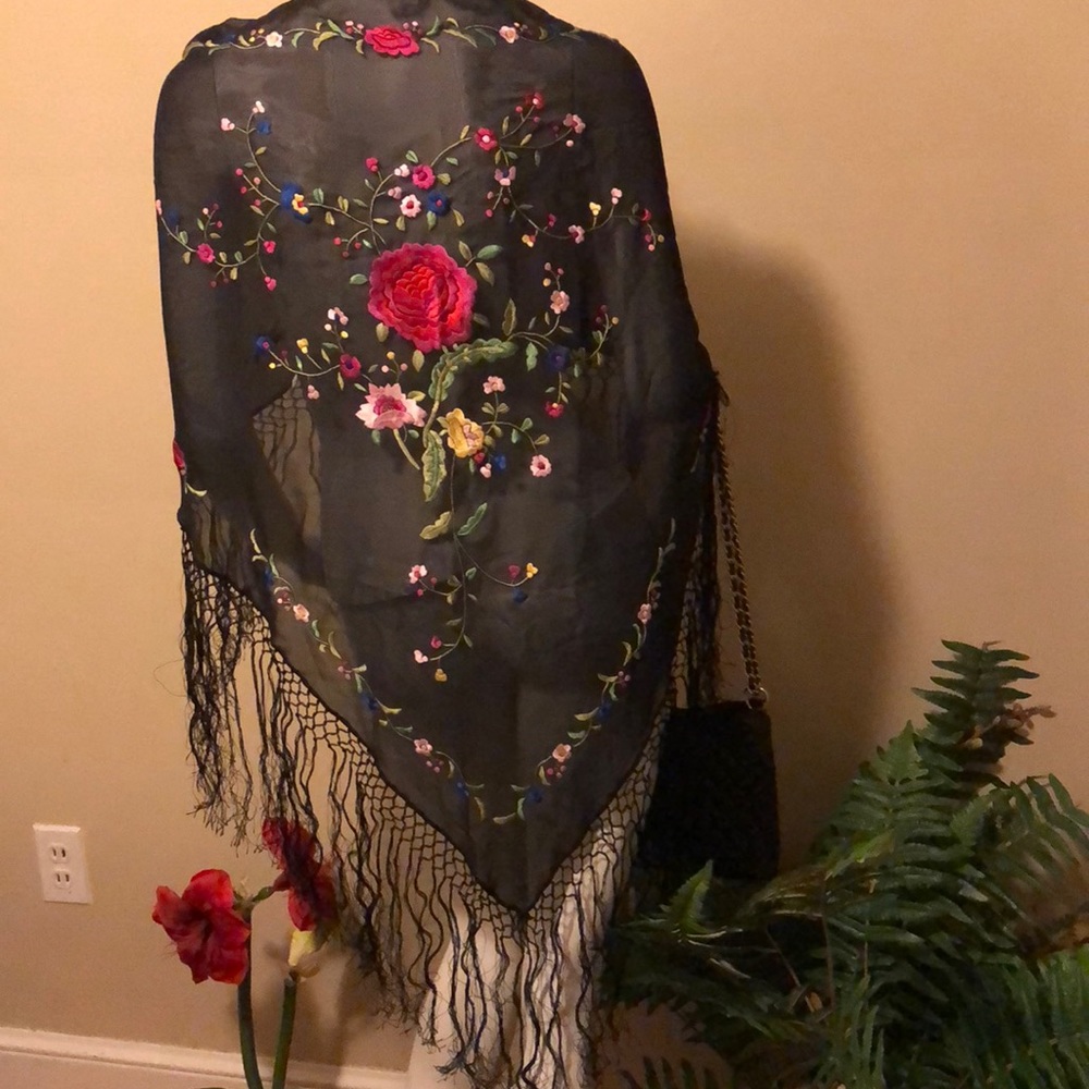 Scarf - Picture 5 of 5